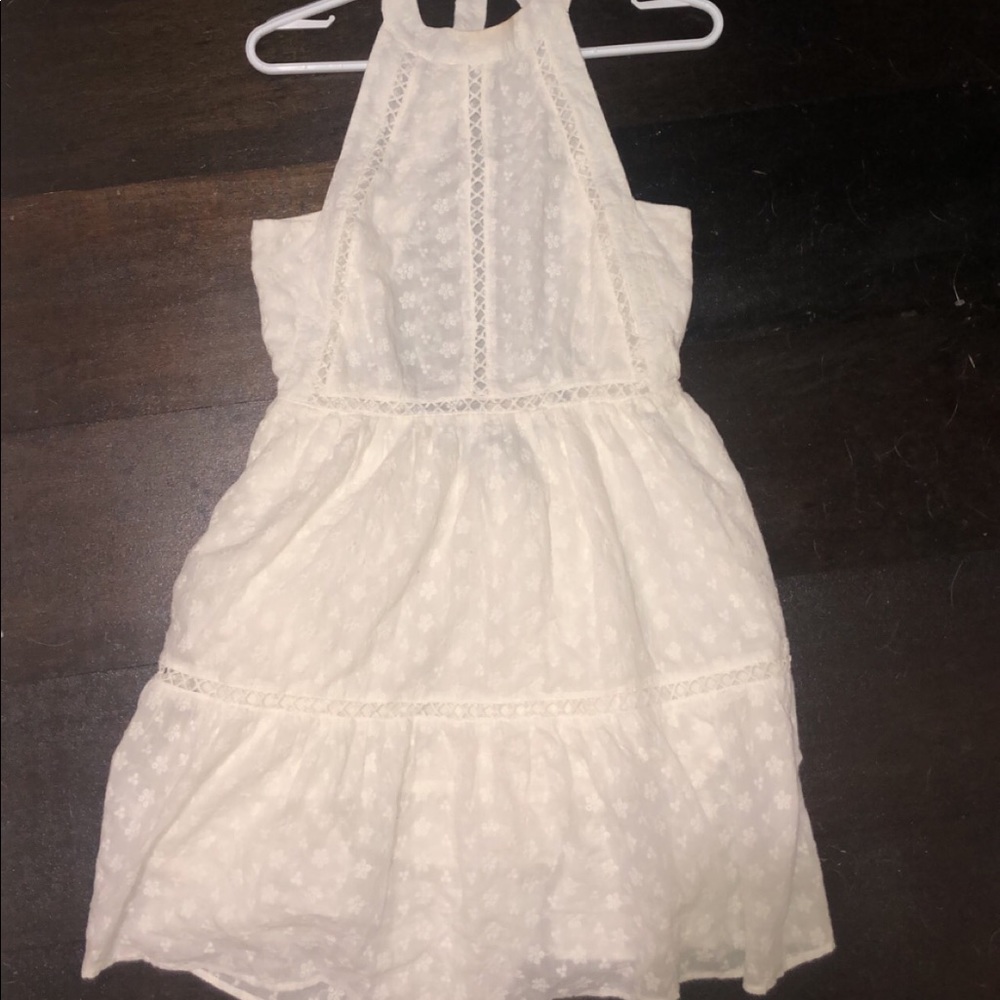 White halter dress - Picture 2 of 2